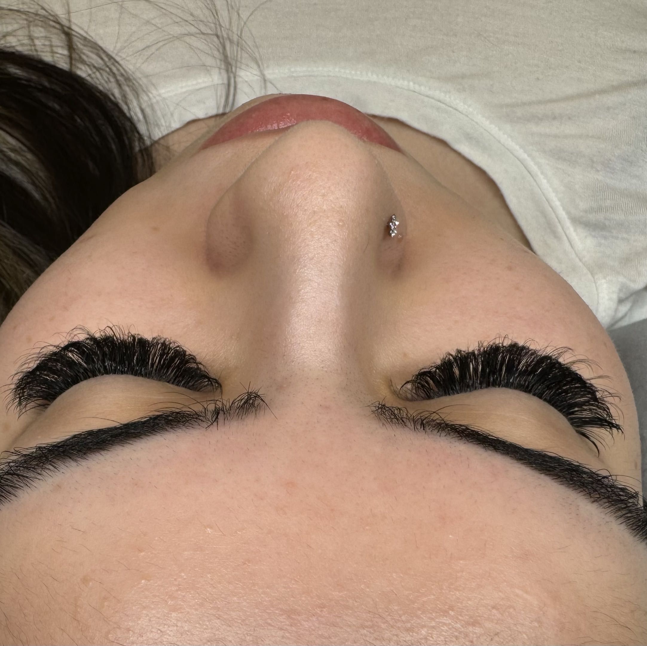 Full set volume eyelash extensions by Mazzy Beauty